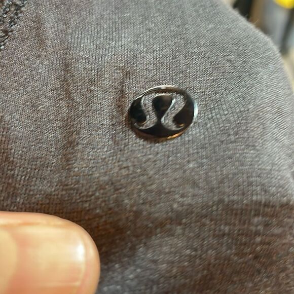 Lululemon Lab Edge Tee Sleeveless Tank Top Black Knit Mesh "V" Insert size Small - Picture 13 of 14